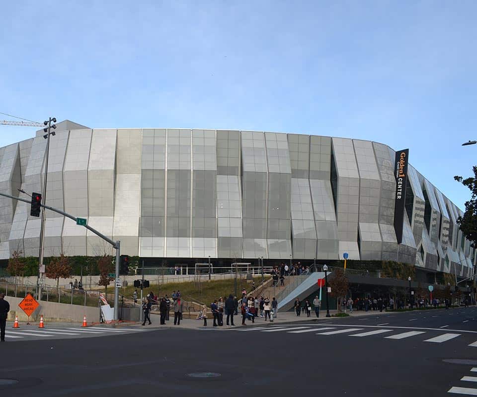 How is the Golden 1 Center Affecting Nearby Sacramento Businesses?